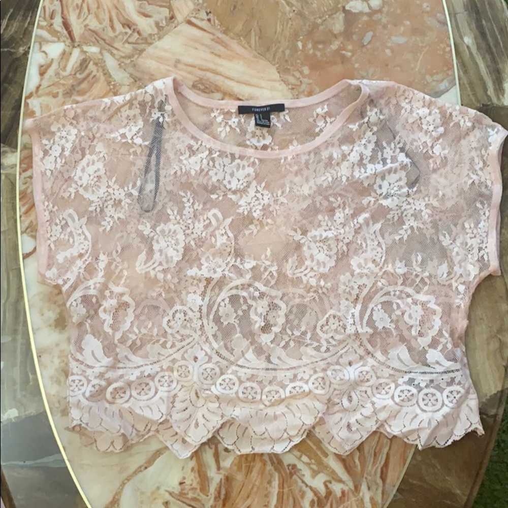 💞💞Forever 21 Lace Top
